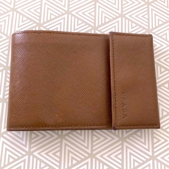 Prada Other - VTG Prada Travel Wallet 🇮🇹